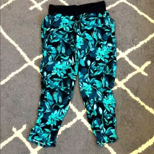 H&M maternity pants